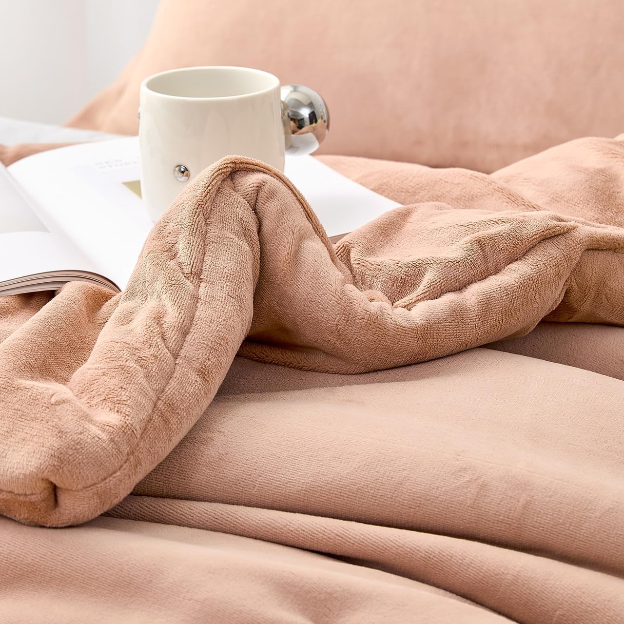 R.E.M.™ Extra Plush Comforter Set