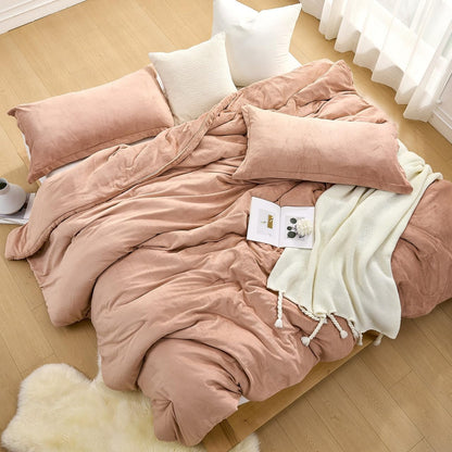 R.E.M.™ Extra Plush Comforter Set