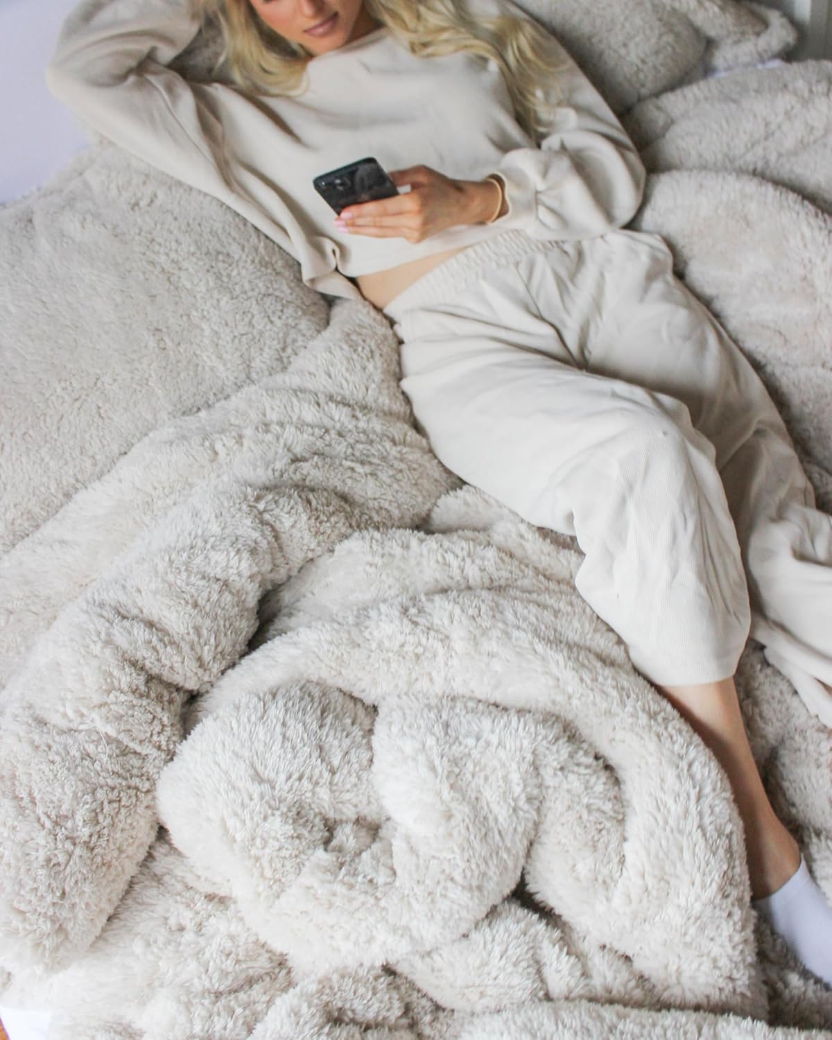 R.E.M.™ Extra Plush Comforter Set