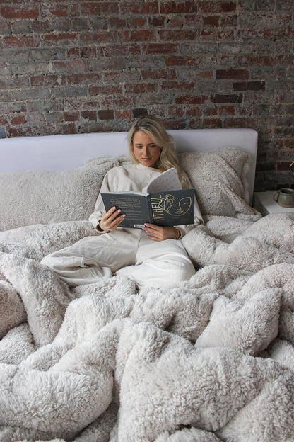 R.E.M.™ Extra Plush Comforter Set